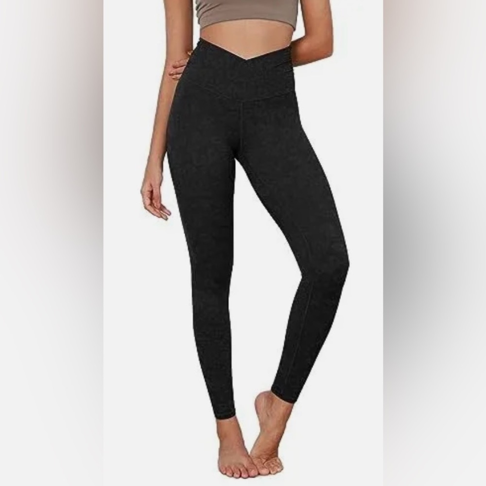 Large 12/14 ODODOS Woman’s Cross Waisted Yoga Leggings. Make me an Offer‼️